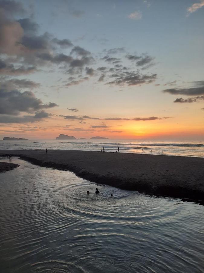 Youhan Beach Resort San Antonio  Esterno foto