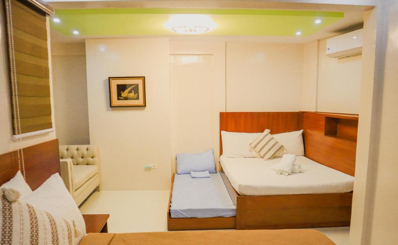 Youhan Beach Resort San Antonio  Esterno foto