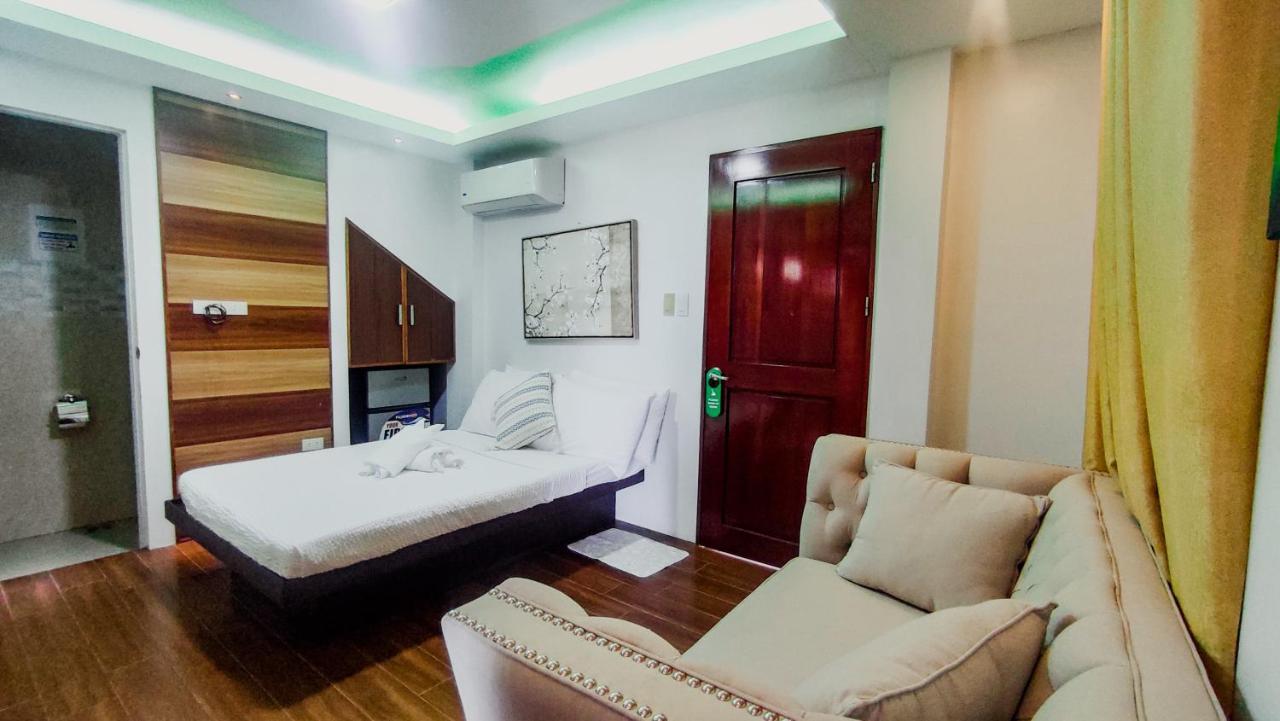 Youhan Beach Resort San Antonio  Esterno foto