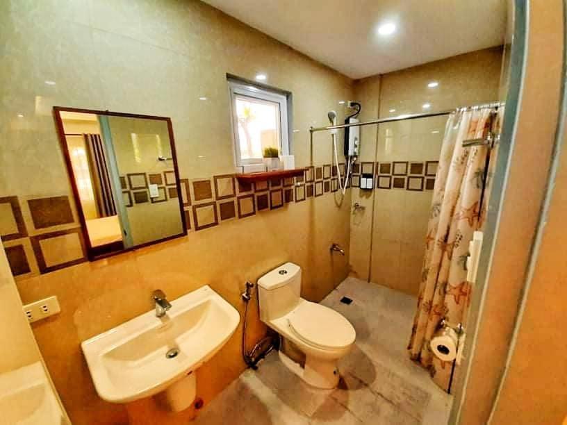 Youhan Beach Resort San Antonio  Esterno foto