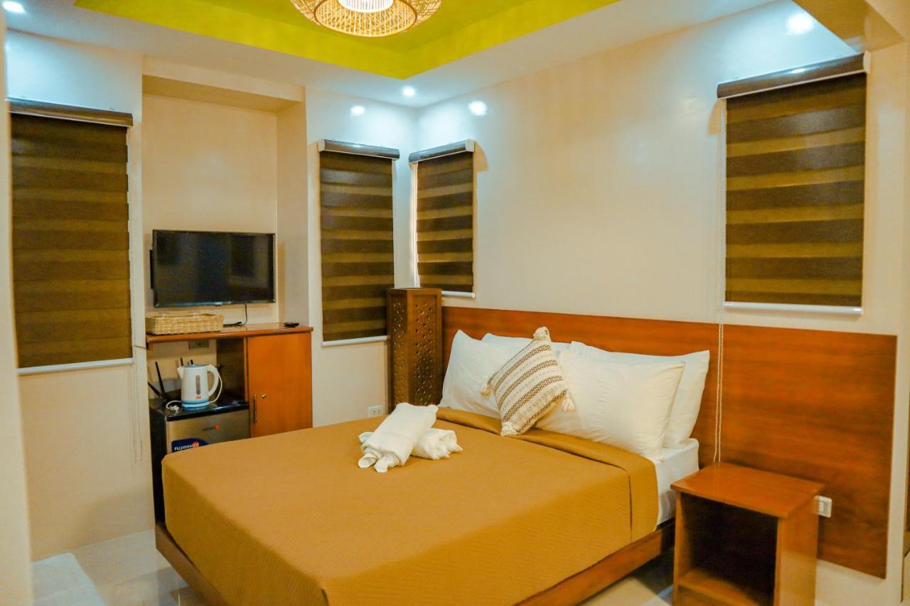 Youhan Beach Resort San Antonio  Esterno foto