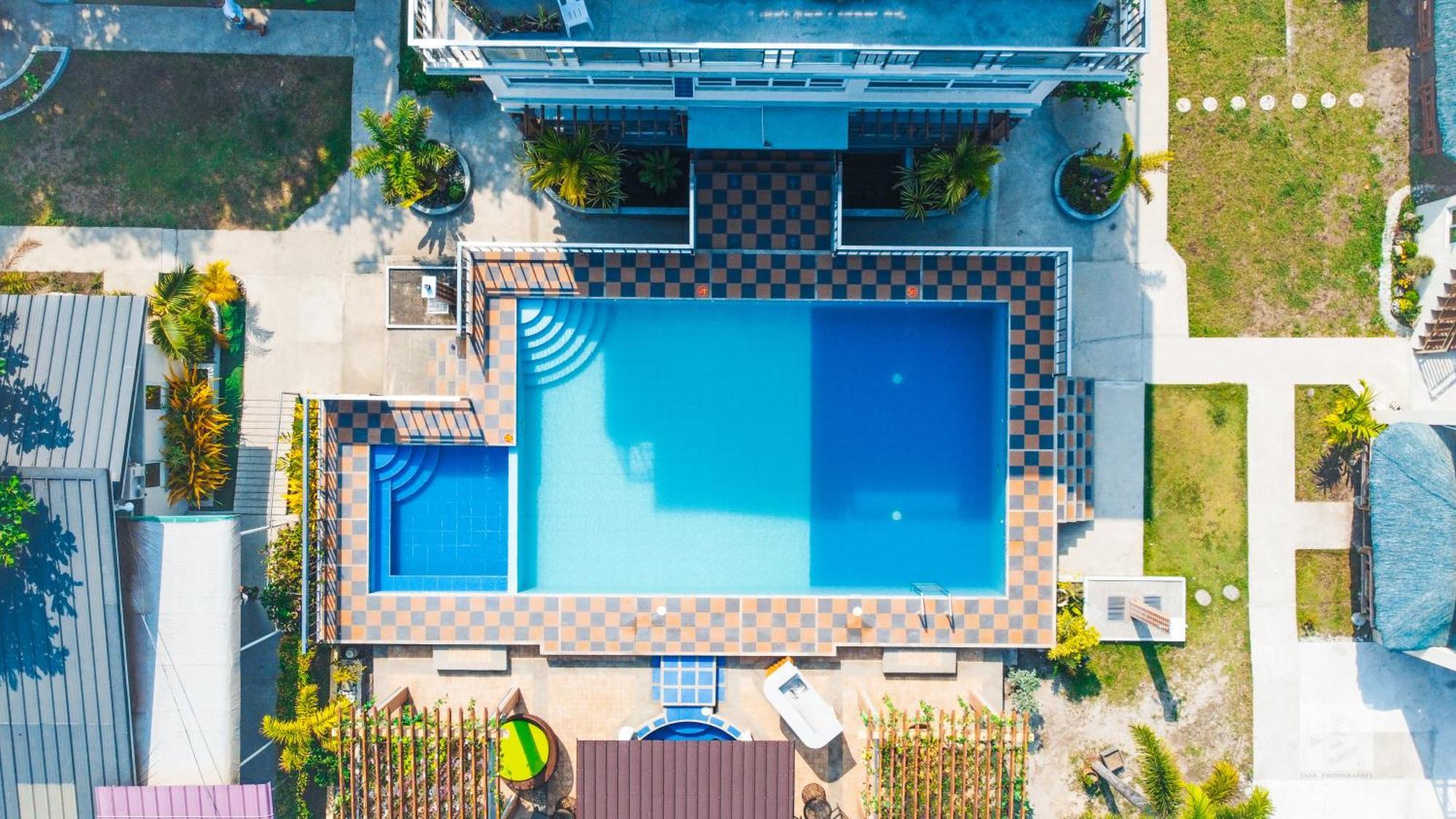 Youhan Beach Resort San Antonio  Esterno foto