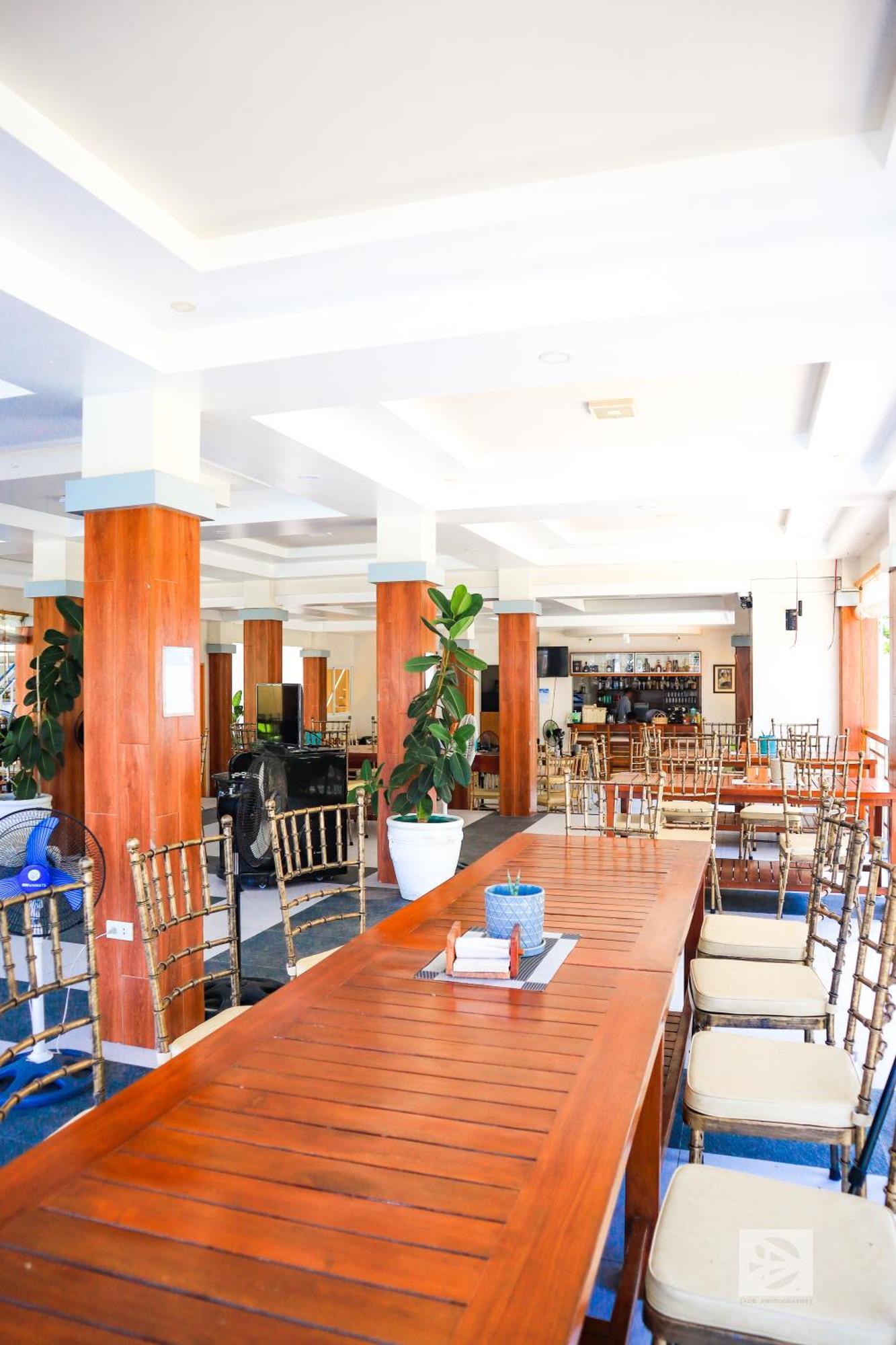 Youhan Beach Resort San Antonio  Esterno foto